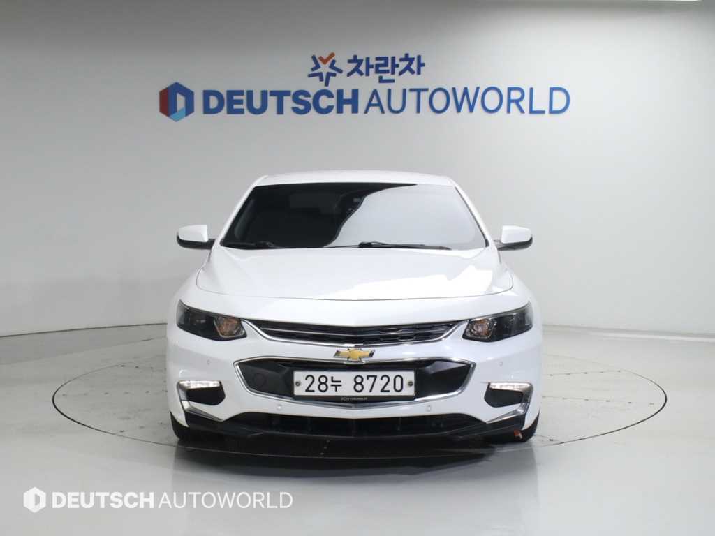 Chevrolet Malibu - Vista 3