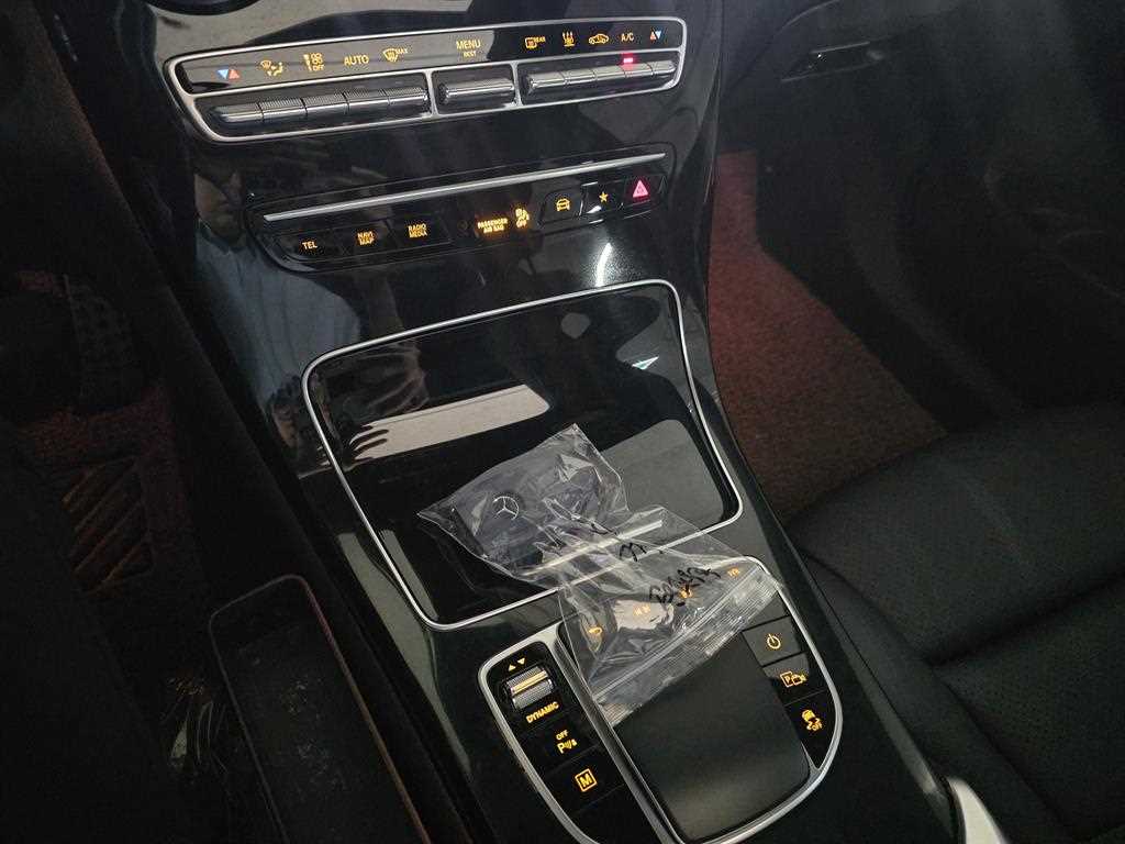 Mercedes Benz GLC Class 2022 Blanco - Importación desde Corea - HF Imports Iquique - Foto 15