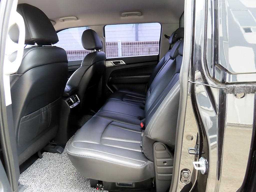 Ssangyong Rexton - Vista 6