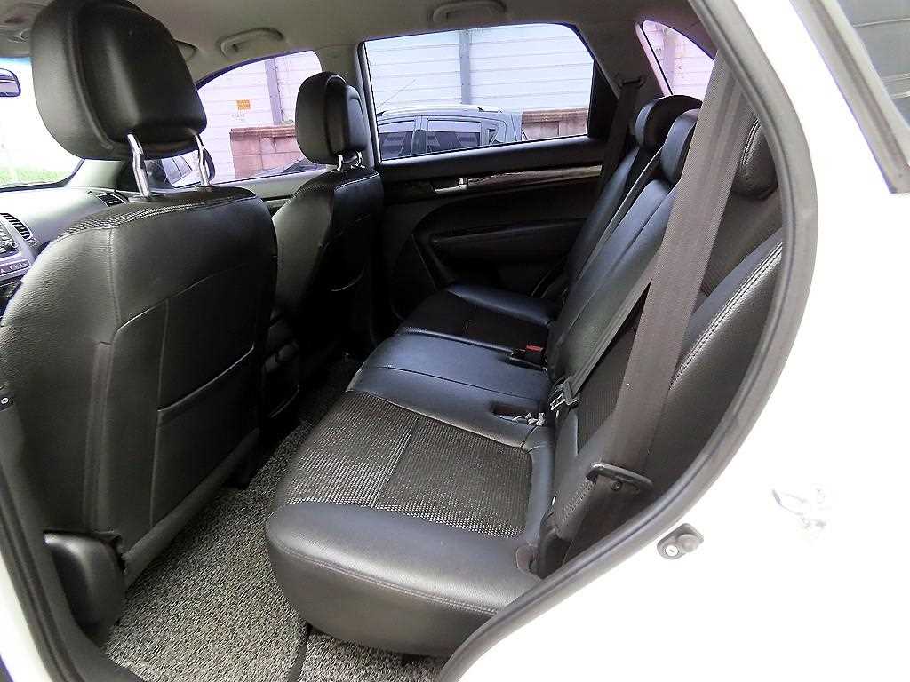KIA Sorento - Vista 6