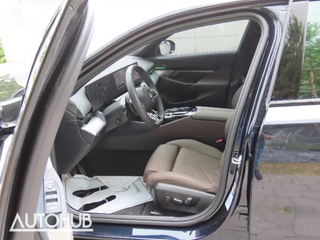 BMW 5 Series 2024 - Importación desde Corea - HF Imports Iquique - Foto 14