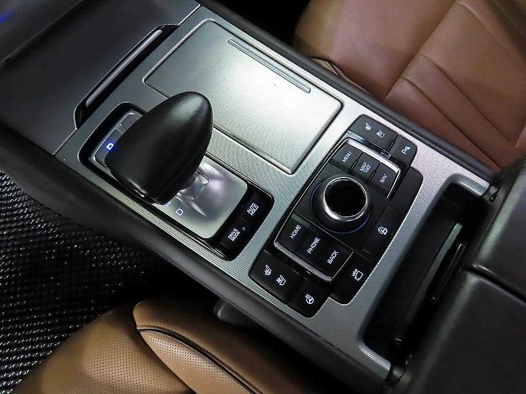 Genesis G80 - Vista 10