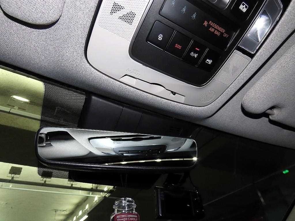 HYUNDAI Sonata - Vista 2