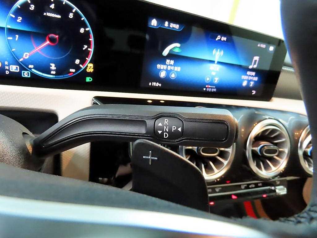 Mercedes Benz A Class - Vista 10
