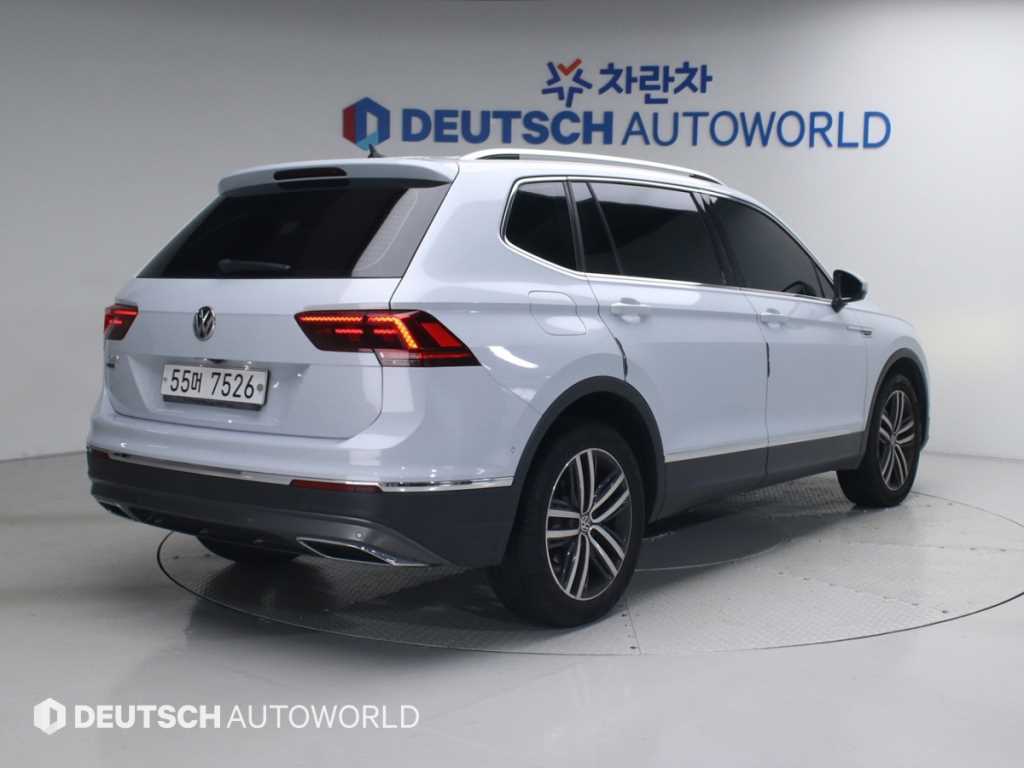 Volkswagen Tiguan - Vista 2