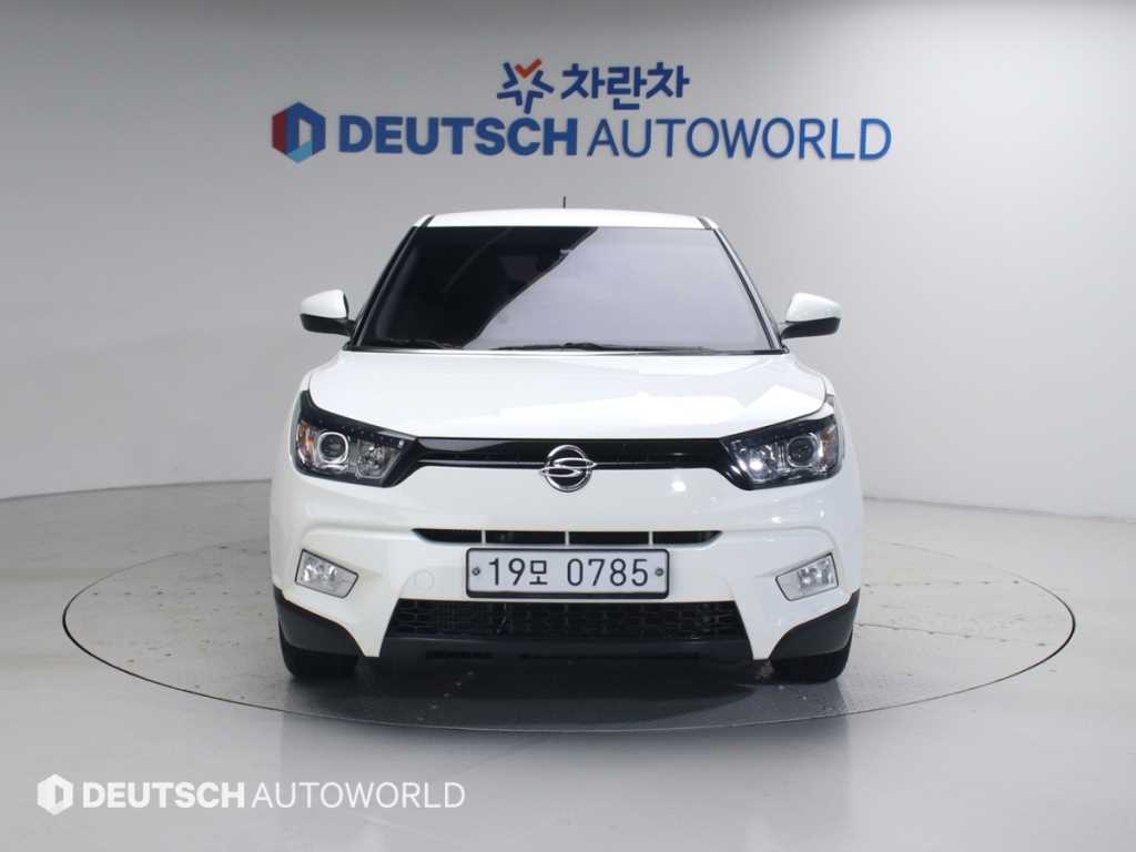Ssangyong Tivoli - Vista 3