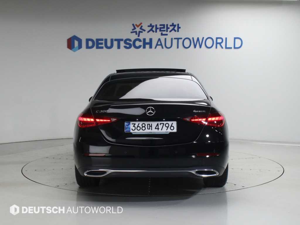 Mercedes Benz C Class - Vista 4