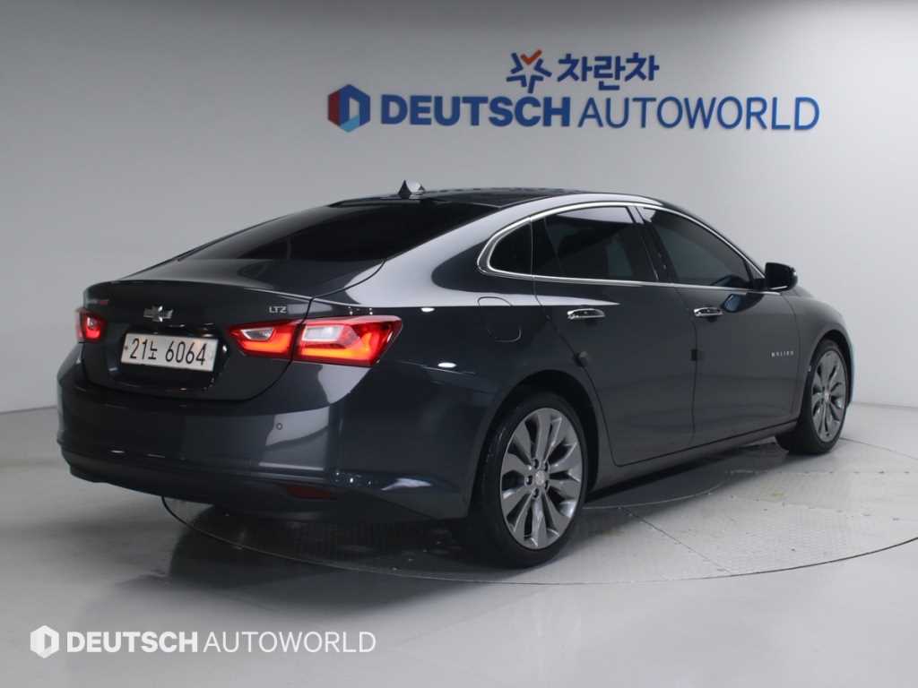 Chevrolet Malibu - Vista 2
