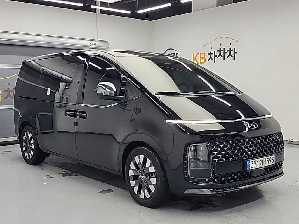 HYUNDAI Staria - Vista 4