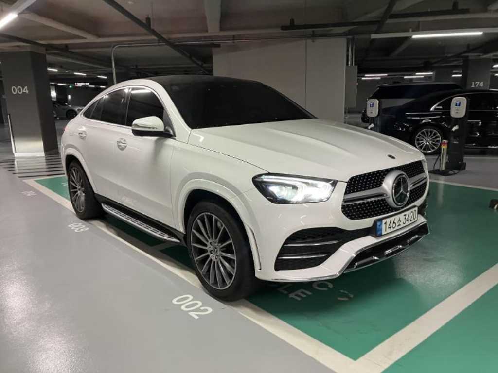 Mercedes Benz GLE Class - Vista 4