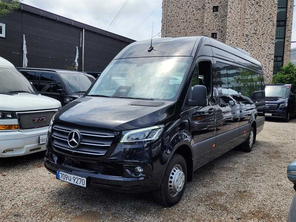 Mercedes Benz Sprinter 2025 Negro - Importación desde Corea - HF Imports Iquique - Foto 1