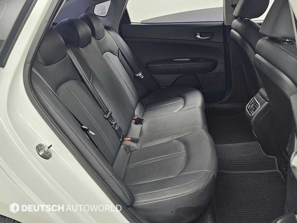 KIA K5 - Vista 12