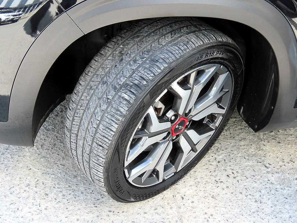KIA Seltos 2022 Negro - Importación desde Corea - HF Imports Iquique - Foto 20