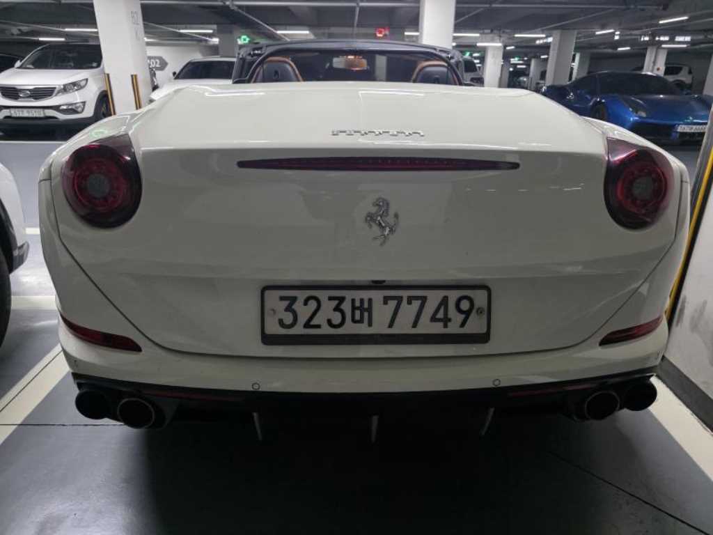 Ferrari California - Vista 2