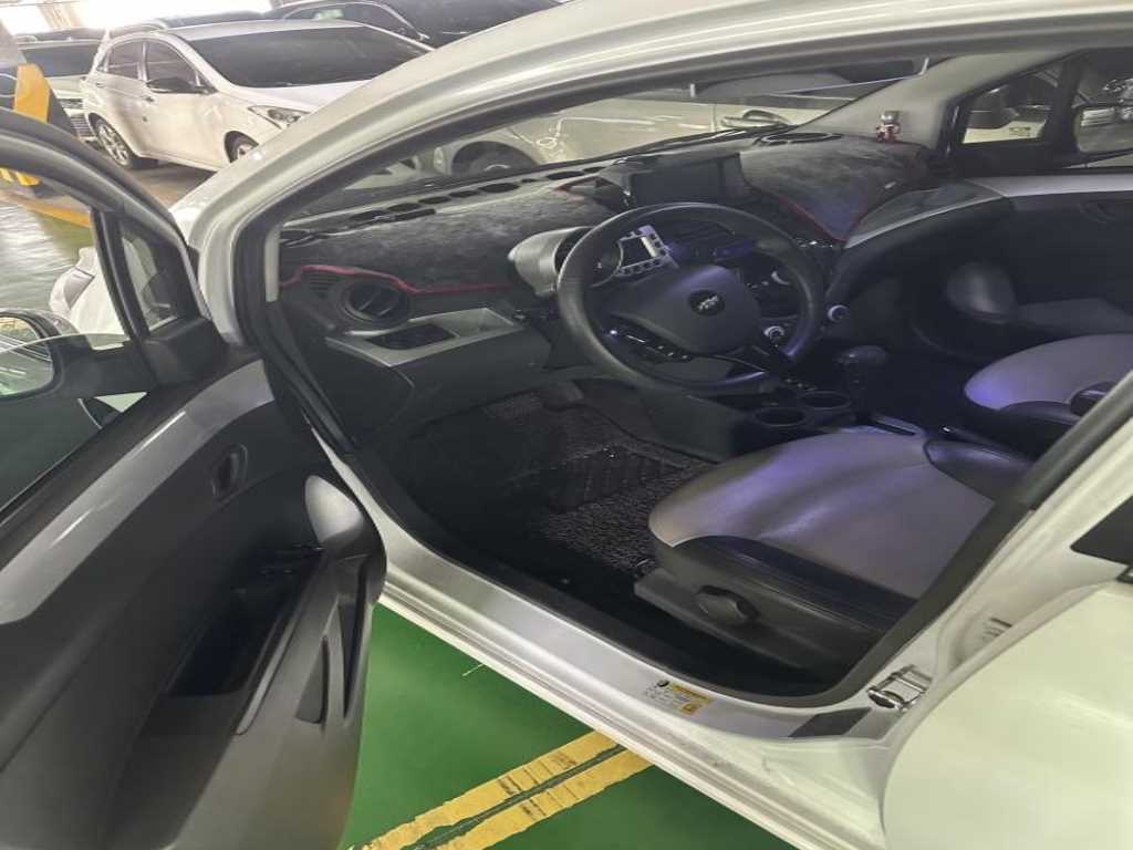 Chevrolet Spark - Vista 5