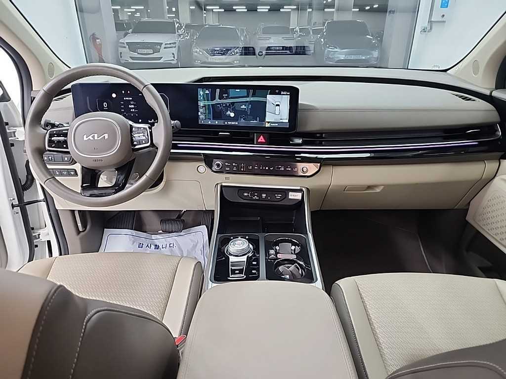 KIA Carnival - Vista 7