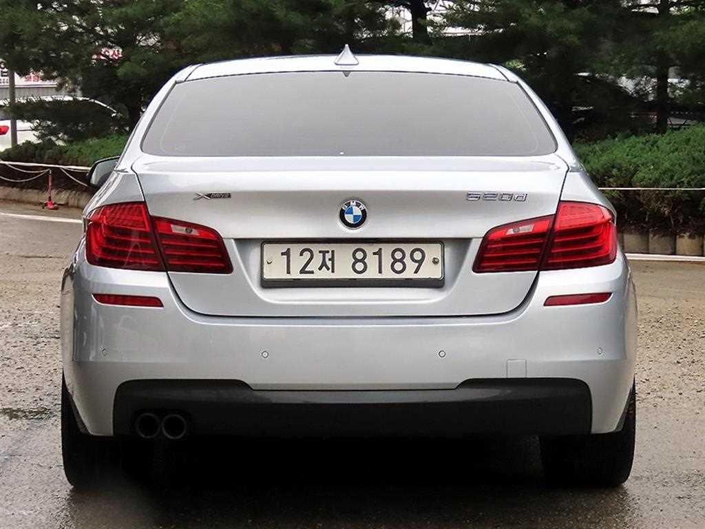 BMW 5 Series - Vista 4