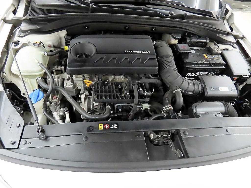 HYUNDAI i30 2017 - Importación desde Corea - HF Imports Iquique - Foto 19