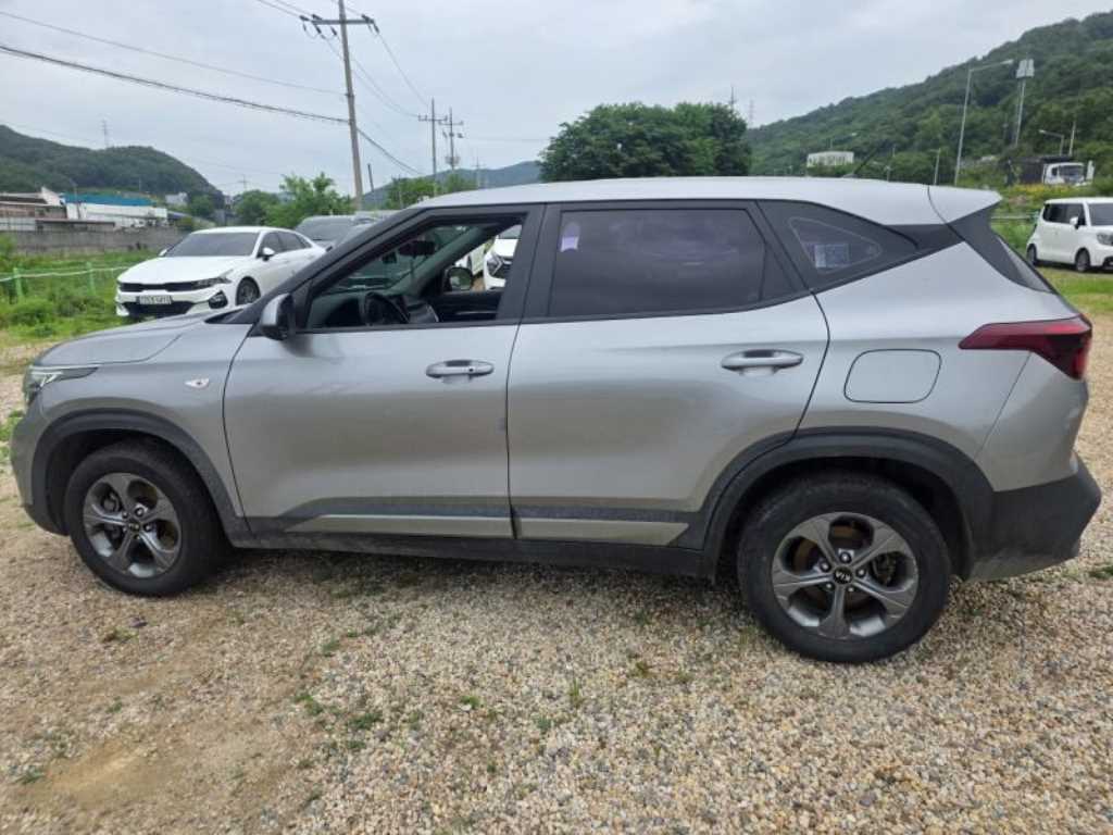 KIA Seltos - Vista 3