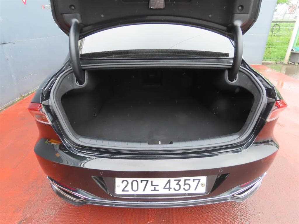 HYUNDAI Grandeur - Vista 5