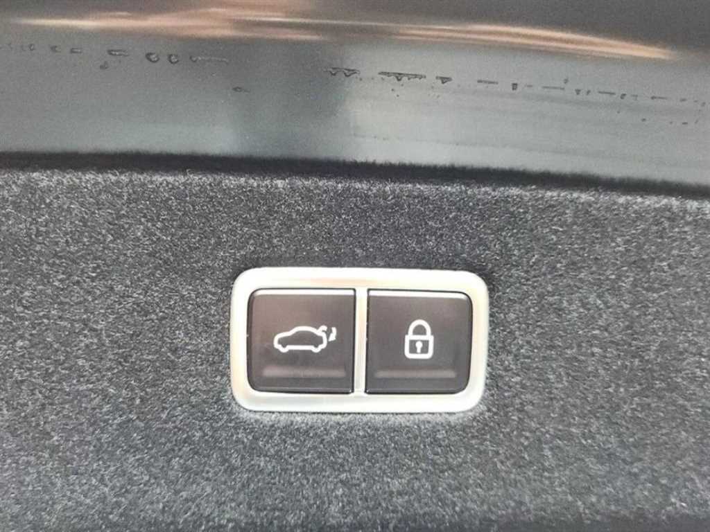 Genesis G90 2024 Verde - Importación desde Corea - HF Imports Iquique - Foto 18
