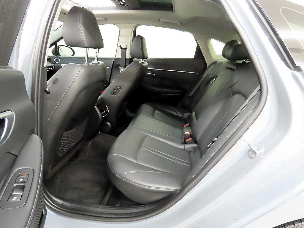 HYUNDAI Sonata - Vista 6
