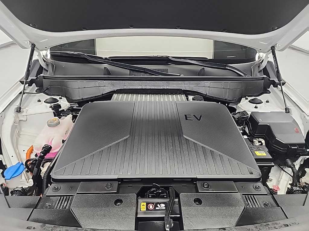HYUNDAI Kona - Vista 5