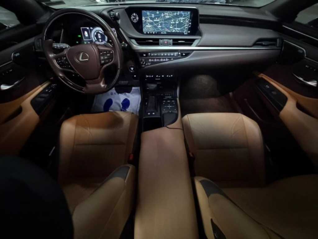 Lexus ES - Vista 6