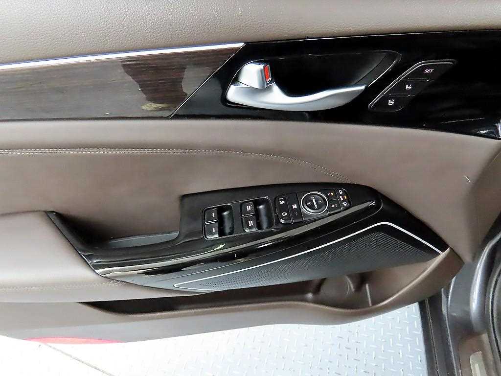 KIA K7 - Vista 11
