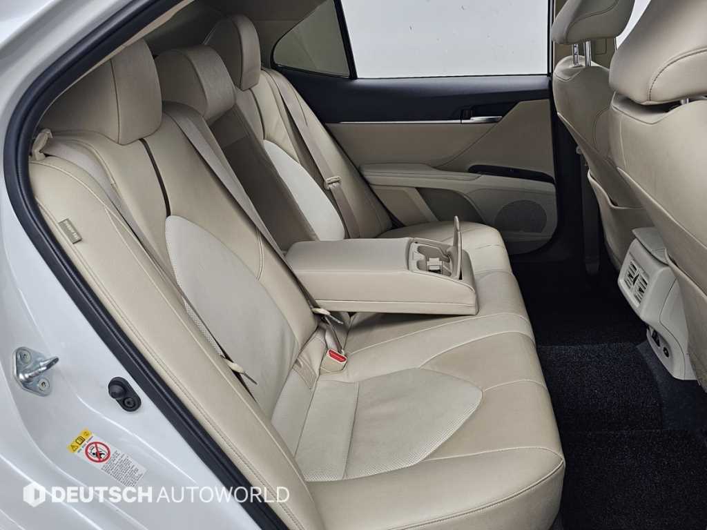 Toyota Camry - Vista 12