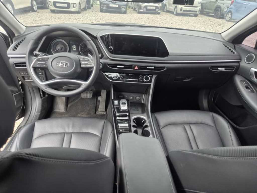 HYUNDAI Sonata - Vista 11