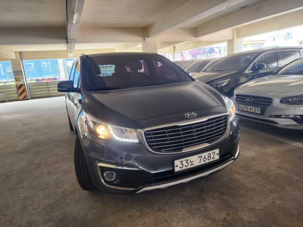 KIA Carnival - Vista 2