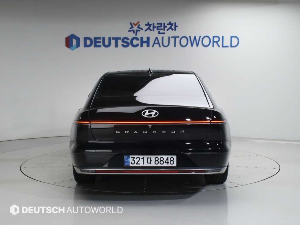 HYUNDAI Grandeur - Vista 5