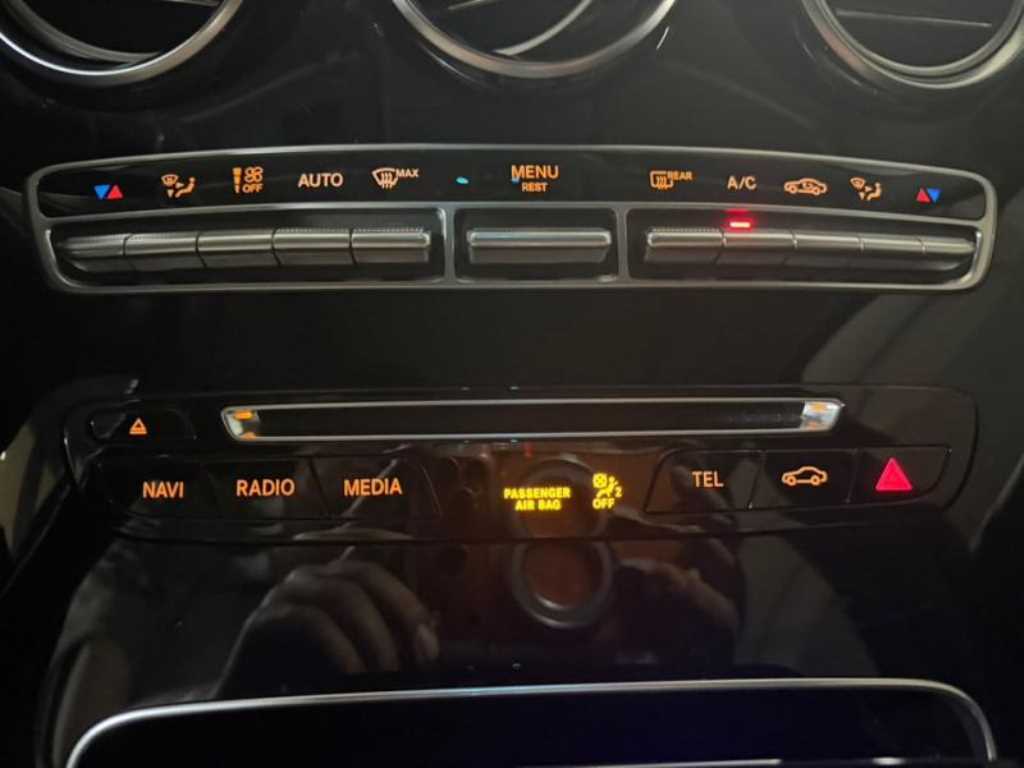 Mercedes Benz GLC Class - Vista 11