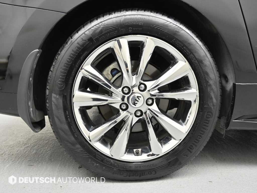 KIA Carnival - Vista 5