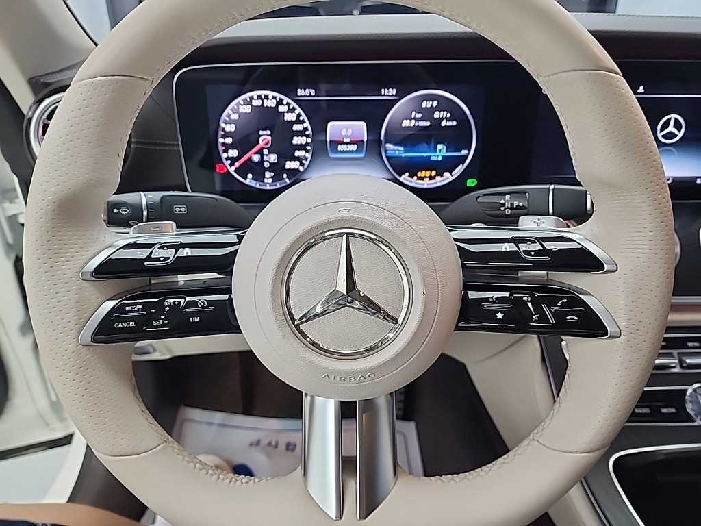Mercedes Benz E class - Vista 9
