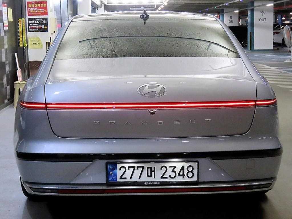 HYUNDAI Grandeur - Vista 6