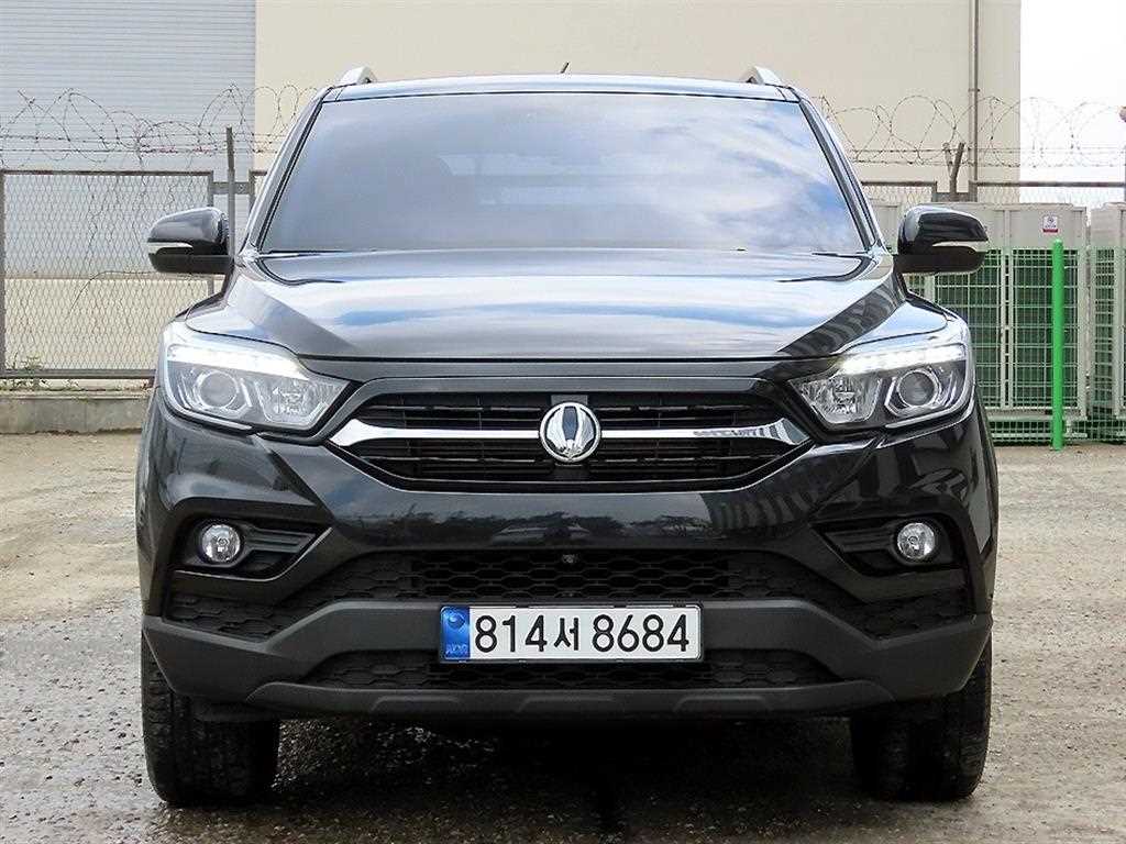 Ssangyong Rexton 2019 Negro - Importación desde Corea - HF Imports Iquique - Foto 1