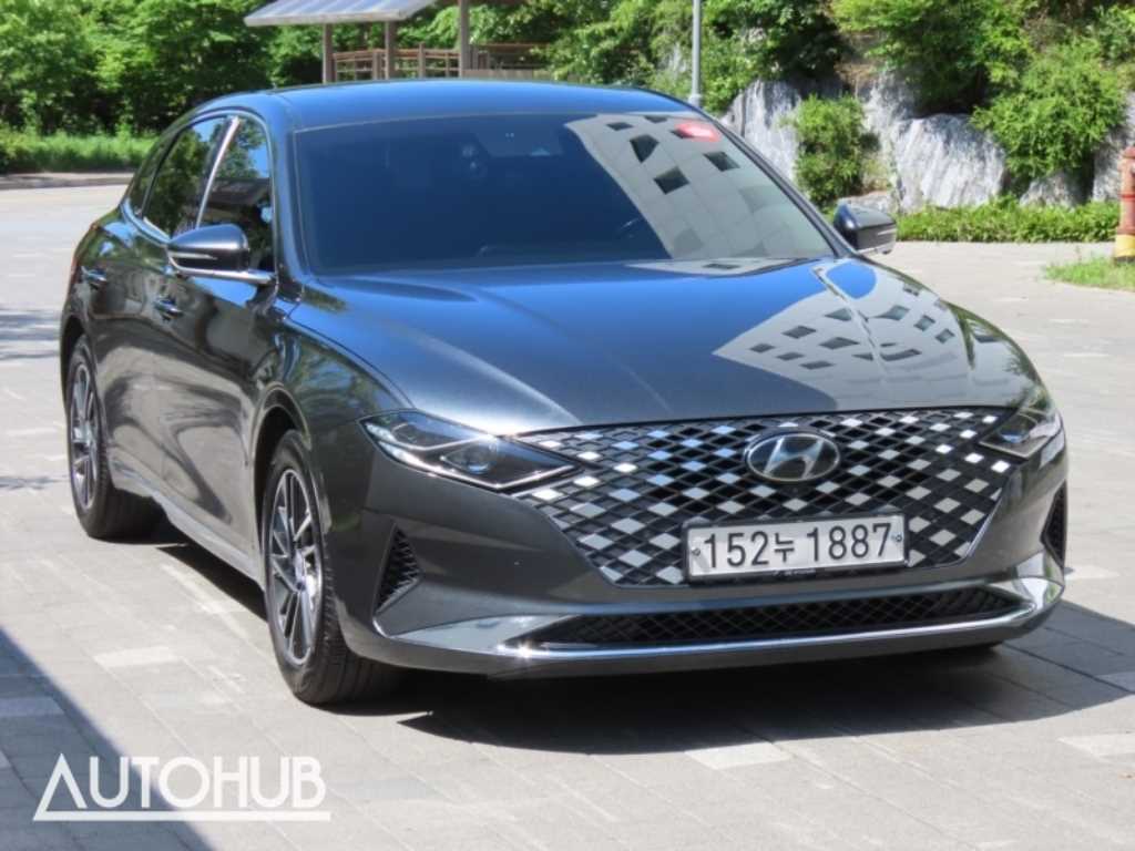 HYUNDAI Grandeur - Vista 2