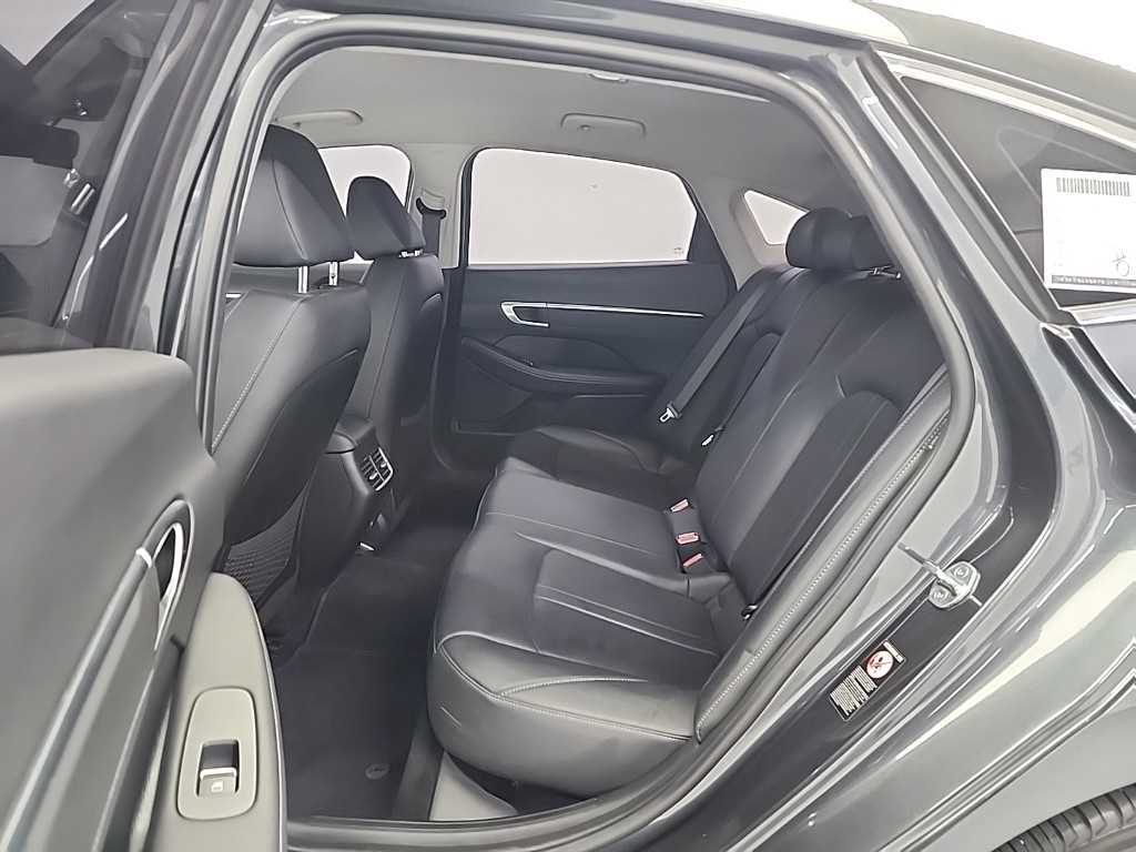 HYUNDAI Sonata - Vista 12