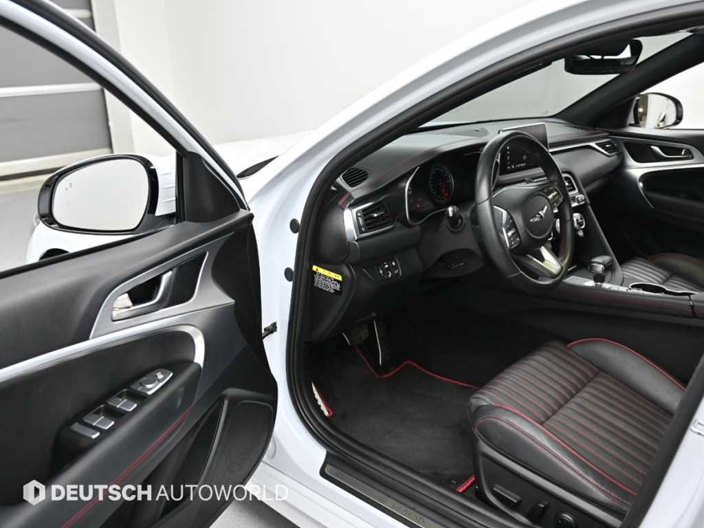 Genesis G70 - Vista 11