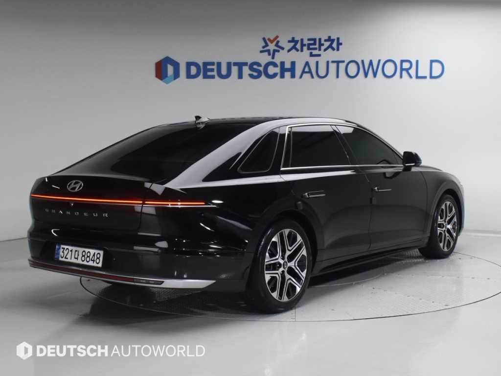 HYUNDAI Grandeur - Vista 3