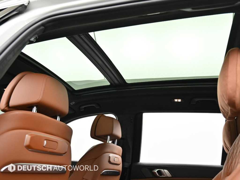BMW X7 - Vista 11