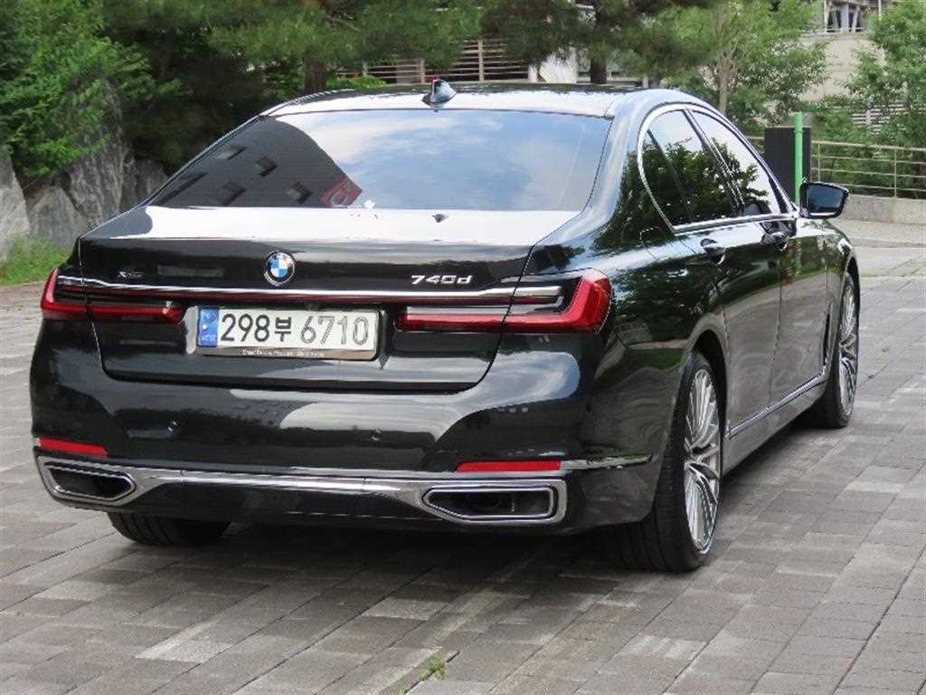 BMW 7 Series - Vista 3