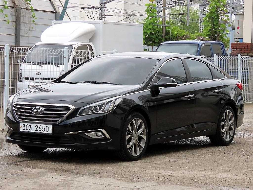 HYUNDAI Sonata - Vista 2