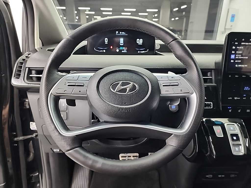 HYUNDAI Staria - Vista 9