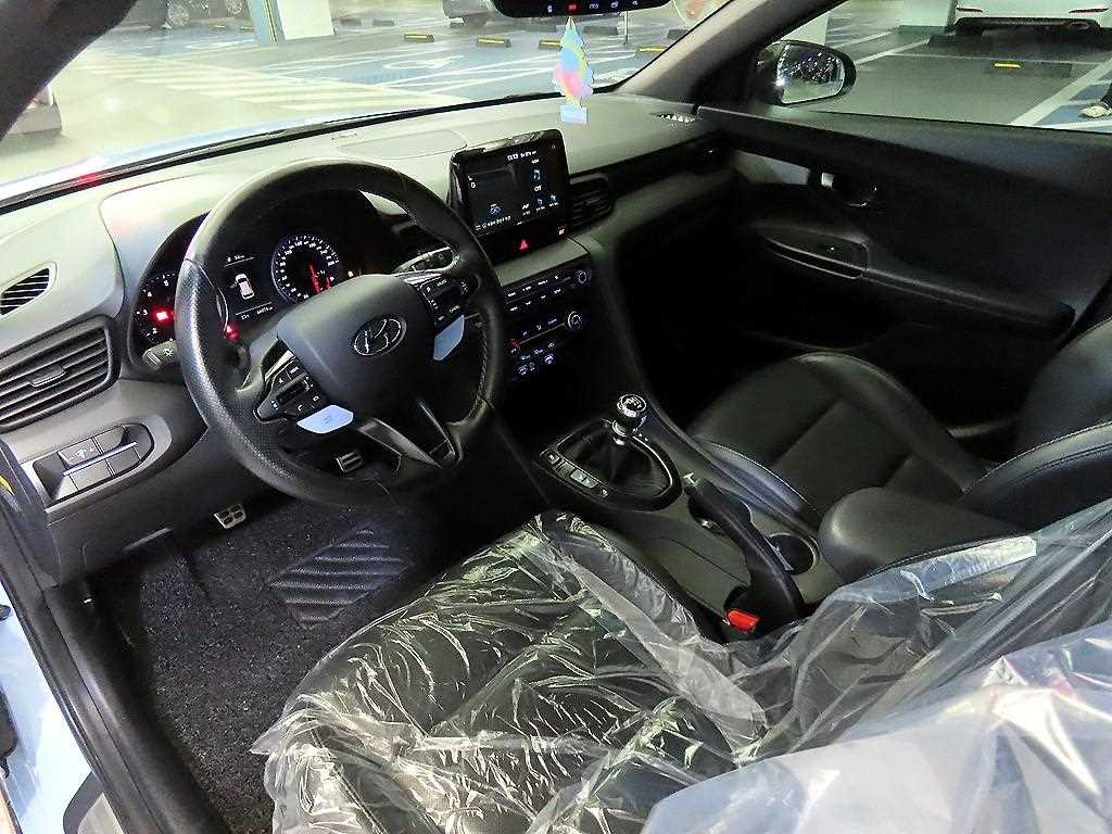 HYUNDAI Veloster - Vista 10