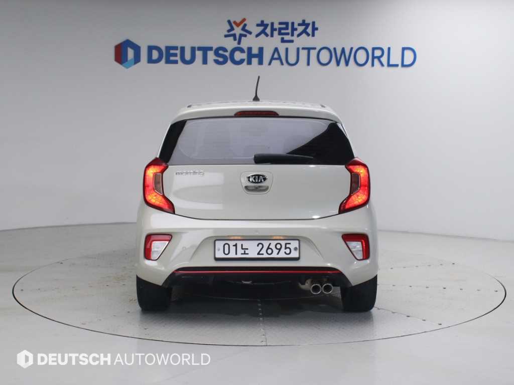 KIA Morning - Vista 4