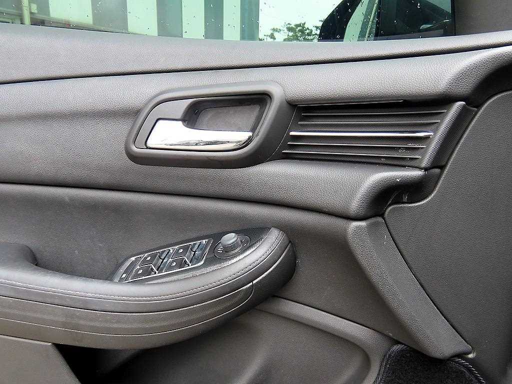 Chevrolet Malibu - Vista 11