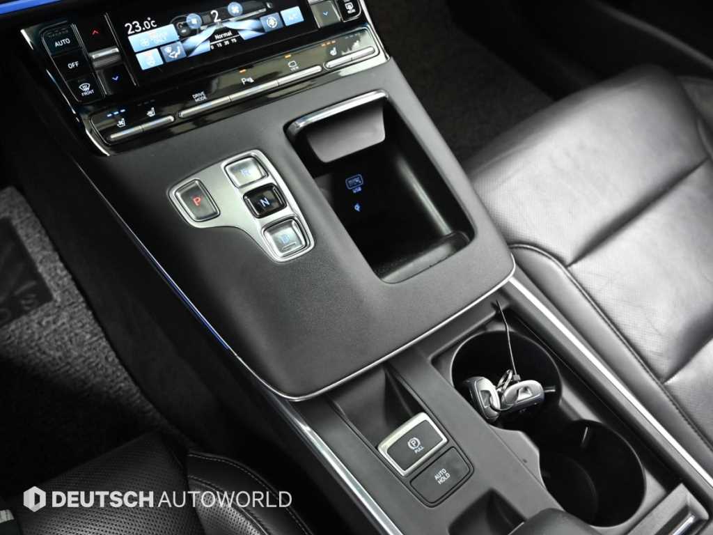HYUNDAI Grandeur - Vista 9
